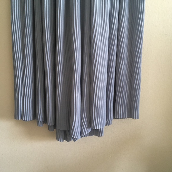 ZARA Pleated Pants - Picture 4 of 7